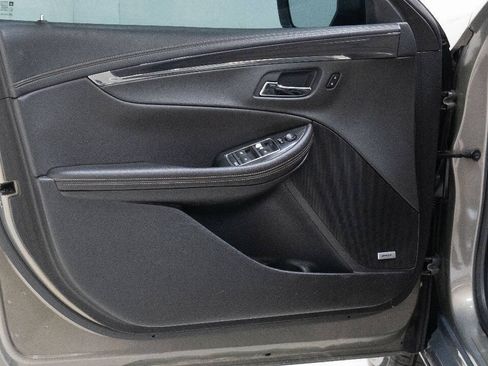 Used 2019 Chevrolet Impala Premier FWD image 20