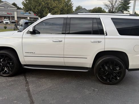 Used 2019 GMC Yukon Denali image 6