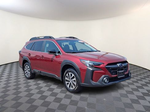 Certified 2025 Subaru Outback Premium AWD/4WD image 1