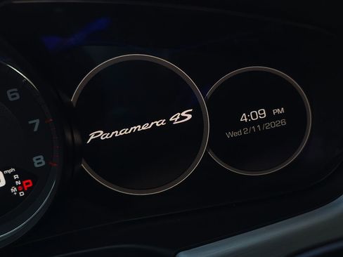 Used 2017 Porsche Panamera 4S w/ Premium Package Plus image 33