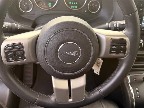 Used 2012 Jeep Patriot Limited w/ Sun/Sound Group image 22