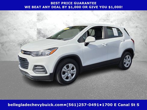 Used 2018 Chevrolet Trax LS FWD image 1