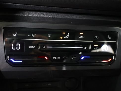 Used 2024 Volkswagen Tiguan SE R-Line AWD/4WD image 49