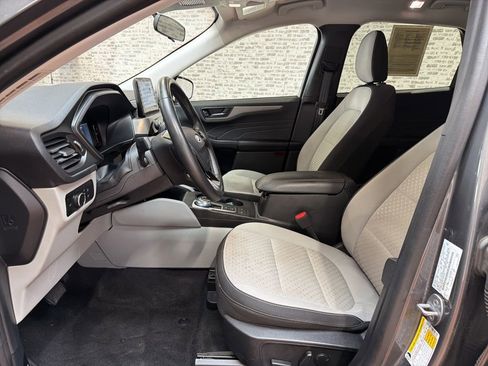 Used 2023 Ford Escape Active AWD/4WD image 22