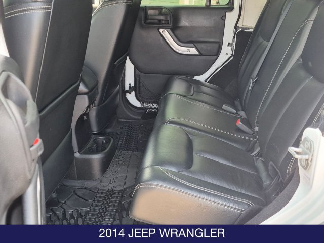 Used 2014 Jeep Wrangler Unlimited Sahara w/ Dual Top Group AWD/4WD image 15