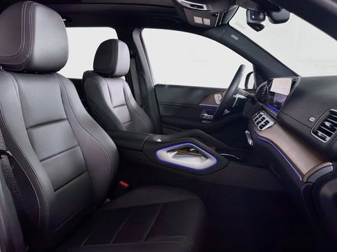 Certified 2025 Mercedes-Benz GLS 450 4MATIC w/ AMG Line Exterior image 8