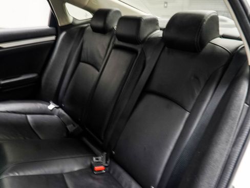 Used 2018 Honda Civic Touring image 36
