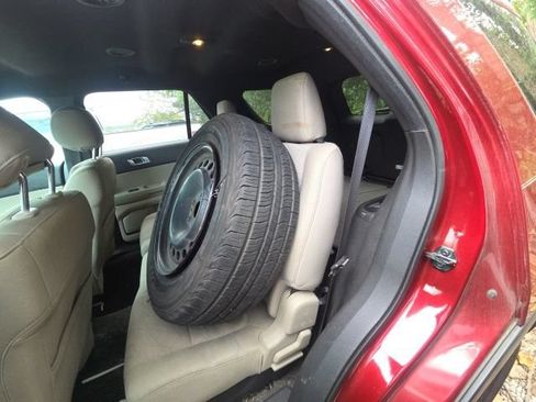 Used 2013 Ford Explorer FWD image 10