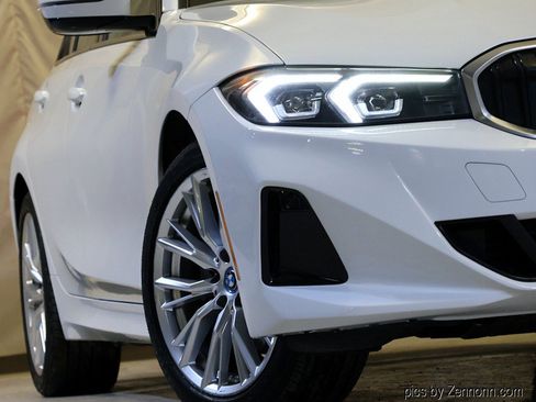 Certified 2023 BMW 330e xDrive w/ Premium Package image 4