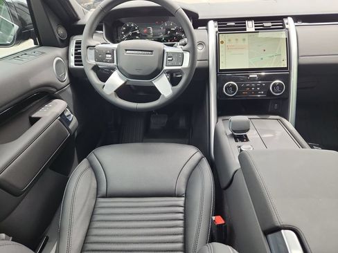 New 2026 Land Rover Discovery S AWD/4WD image 4