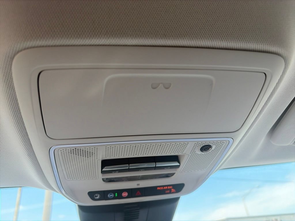 New 2027 Buick Enclave Avenir w/ LPO, Floor Liner Package AWD/4WD image 25