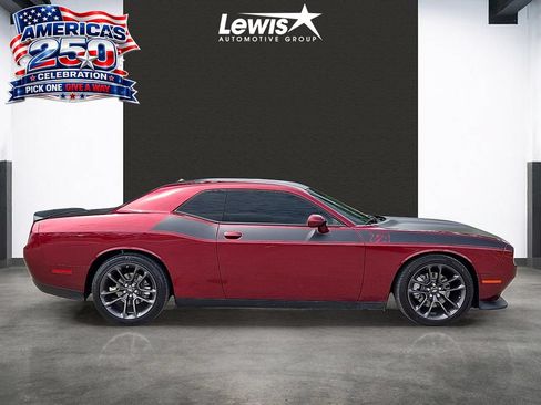 Used 2022 Dodge Challenger R/T w/ T/A Package RWD image 5