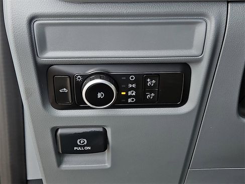 Used 2023 Ford F150 XLT image 23