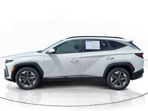 Used 2025 Hyundai Tucson SEL FWD image 4