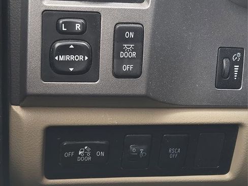 Used 2010 Toyota Tundra 2WD Double Cab image 26