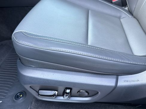 Certified 2024 Lexus GX 550 image 14