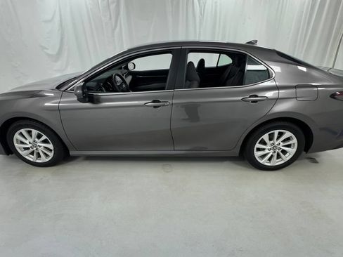 Used 2023 Toyota Camry LE AWD/4WD image 6
