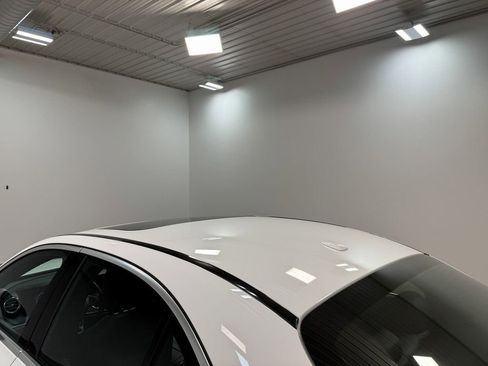 Used 2017 Mercedes-Benz E 300 4MATIC image 44