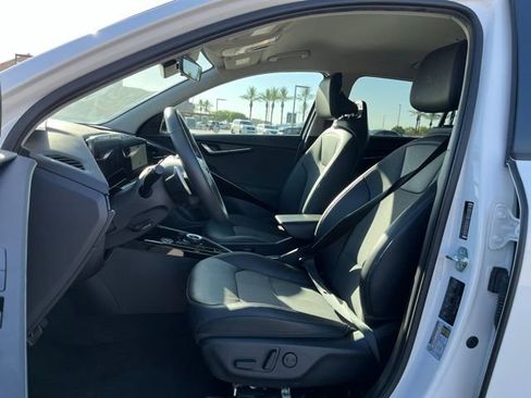 Used 2023 Kia Niro Wind FWD image 12