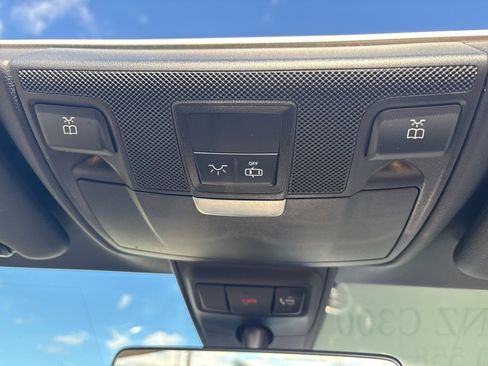 Used 2019 Mercedes-Benz C 300 4MATIC Cabriolet w/ Multimedia Package image 27