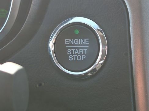 Used 2020 Ford Fusion SE FWD image 49