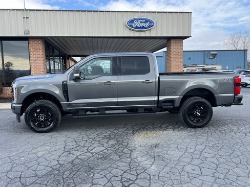 New 2026 Ford F350 XLT w/ XLT Premium Package AWD/4WD image 1