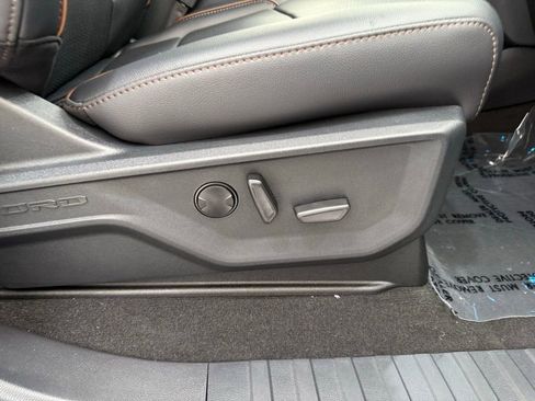 New 2025 Ford F250 Lariat w/ Lariat Ultimate Package image 17