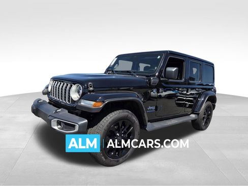 Used 2025 Jeep Wrangler Unlimited Sahara AWD/4WD image 1