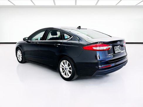 Used 2019 Ford Fusion SE FWD image 6