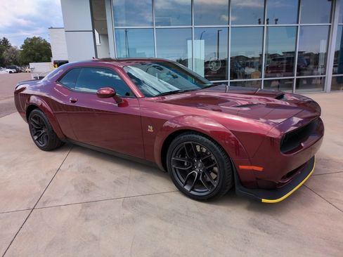 Used 2019 Dodge Challenger R/T Scat Pack RWD image 7