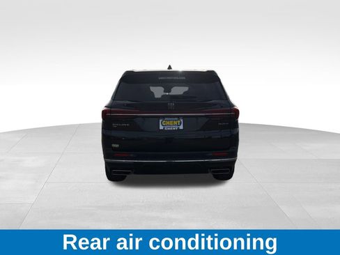 Used 2025 Buick Enclave Preferred image 5