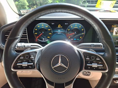 Used 2022 Mercedes-Benz GLS 450 4MATIC image 22