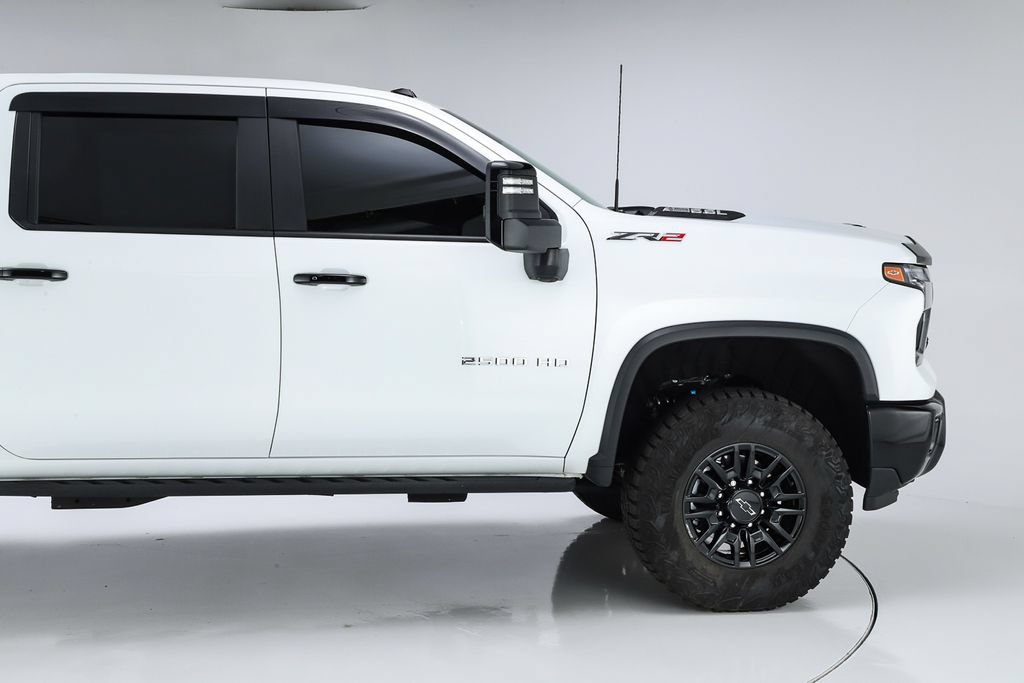 Used 2026 Chevrolet Silverado 2500 ZR2 AWD/4WD image 13