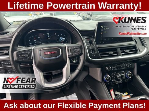 Used 2024 GMC Yukon SLT AWD/4WD image 15
