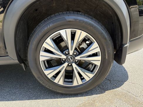 Used 2023 Nissan Rogue SV w/ SV Premium B Package FWD image 20