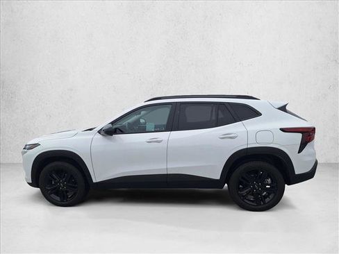 Used 2024 Chevrolet Trax ACTIV image 8