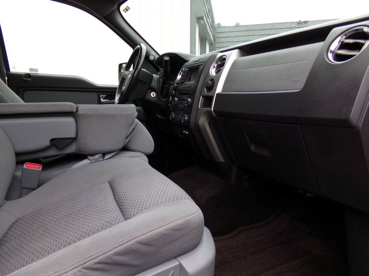 Used 2013 Ford F150 XLT w/ Luxury Equipment Group AWD/4WD image 33