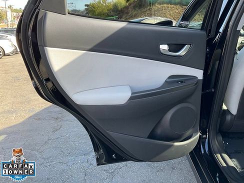 Used 2023 Hyundai Kona Limited FWD image 37