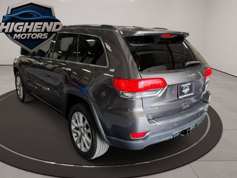 Used 2017 Jeep Grand Cherokee Limited w/ Luxury Group II image 4