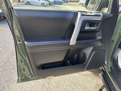 Used 2022 Toyota 4Runner Trail Special Edition image 13