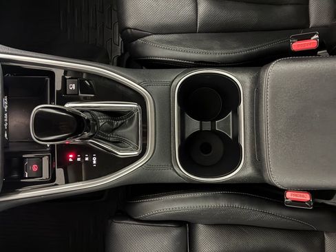 Used 2023 Subaru Outback Touring image 16