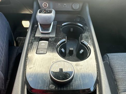 Used 2023 Nissan Rogue SV AWD/4WD image 44