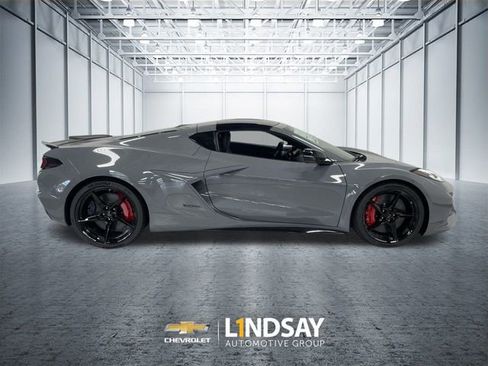 New 2025 Chevrolet Corvette E-Ray w/ ZER Performance Package image 9