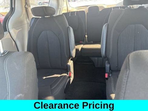 Used 2023 Chrysler Voyager LX FWD image 28