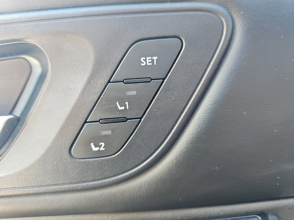 Used 2025 Nissan Rogue SV w/ Rock Creek Premium Package AWD/4WD image 11