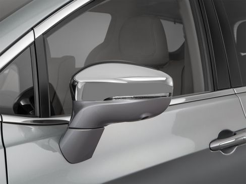 Used 2018 Chrysler Pacifica Limited FWD image 65