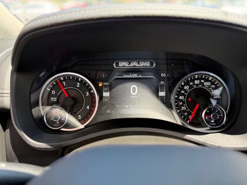 Used 2024 RAM 2500 Laramie AWD/4WD image 9