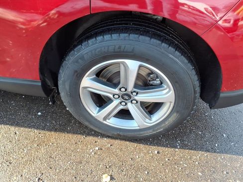 Used 2024 Ford Edge SEL w/ Convenience Package image 7