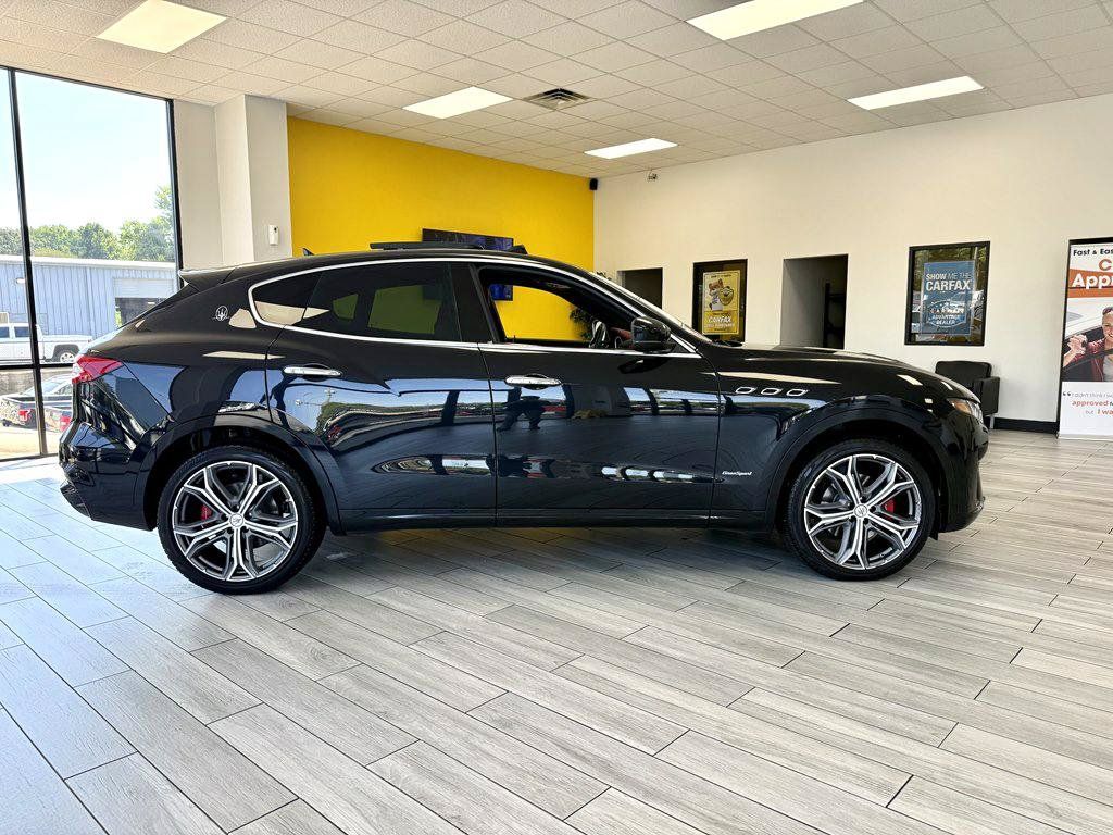 Used 2019 Maserati Levante GranSport AWD/4WD image 4
