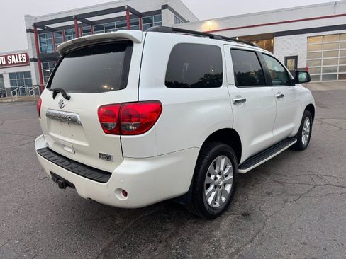 Used 2016 Toyota Sequoia Platinum AWD/4WD image 5